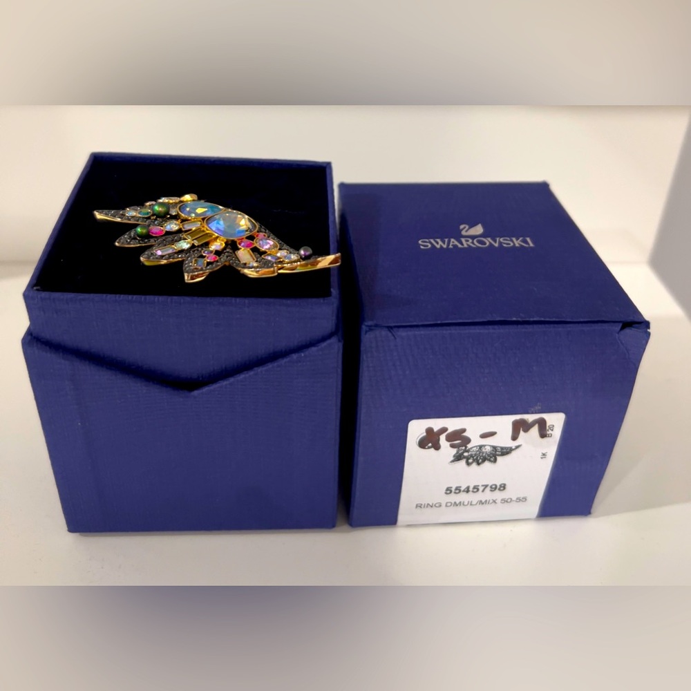 Swarovski, Ring size 50=55 American 5=7